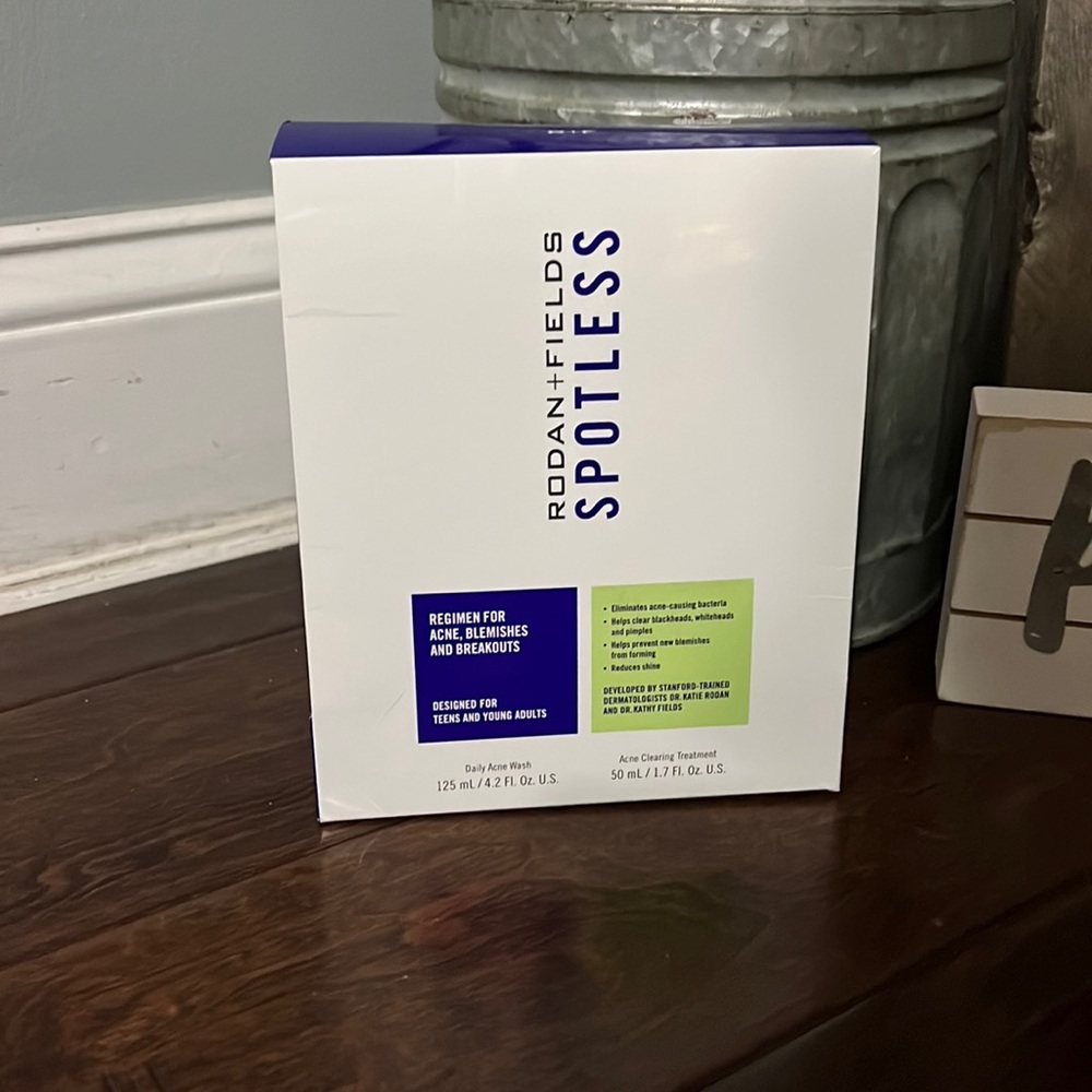 R&F Spotless Regimen for Acne Blemishes & Breakouts Brand New Sealed